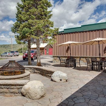 Snake River Roadhouse By Kabino Air Conditioning Wifi Bar Below Pool Table Shuffleboard Yummy Food Hotel Swan Valley Exterior photo