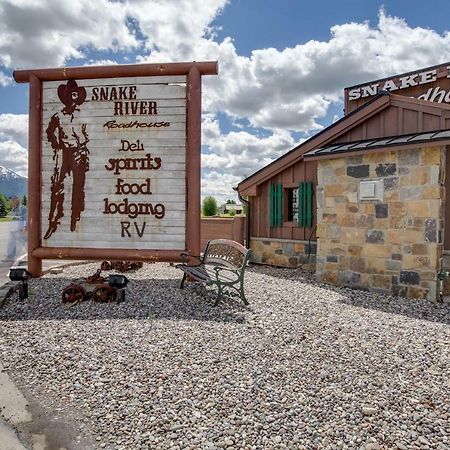 Snake River Roadhouse By Kabino Air Conditioning Wifi Bar Below Pool Table Shuffleboard Yummy Food Hotel Swan Valley Exterior photo